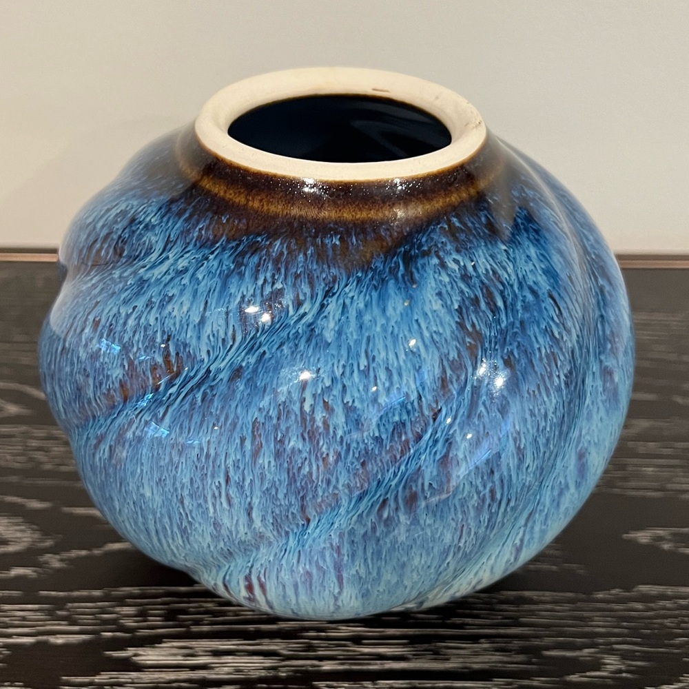 Bill Campbell Art Pottery Vase Drip Glaze Round Signed